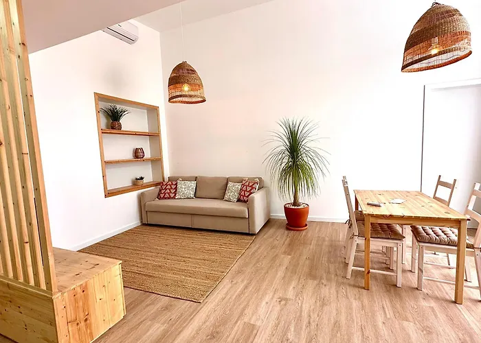 Uptown * Horta (Azores)